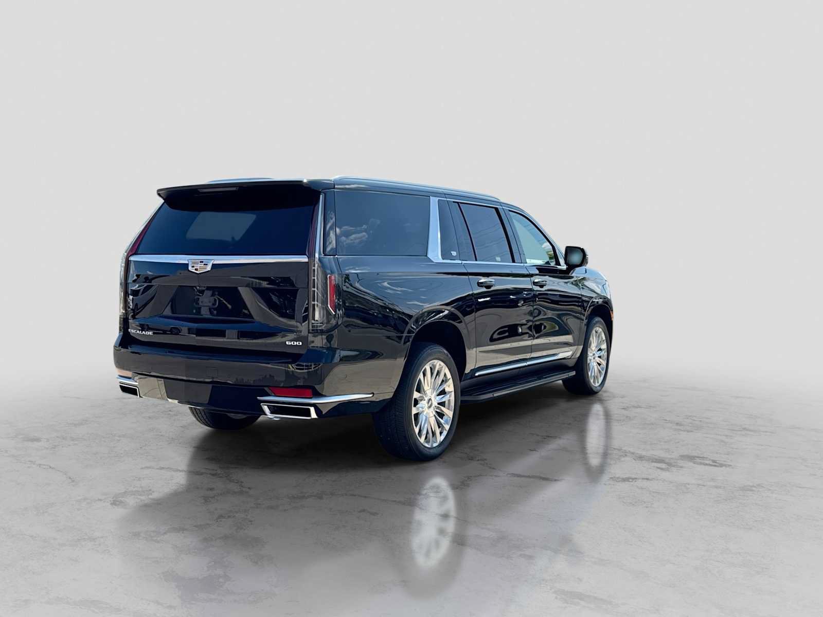 Used 2023 Cadillac Escalade ESV Premium Luxury AWD/4WD image 6