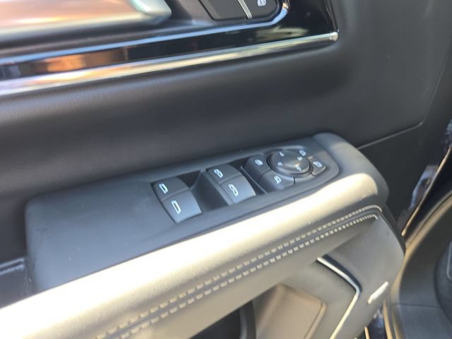 Used 2026 GMC Yukon Elevation w/ Elevation Premium Package AWD/4WD image 20