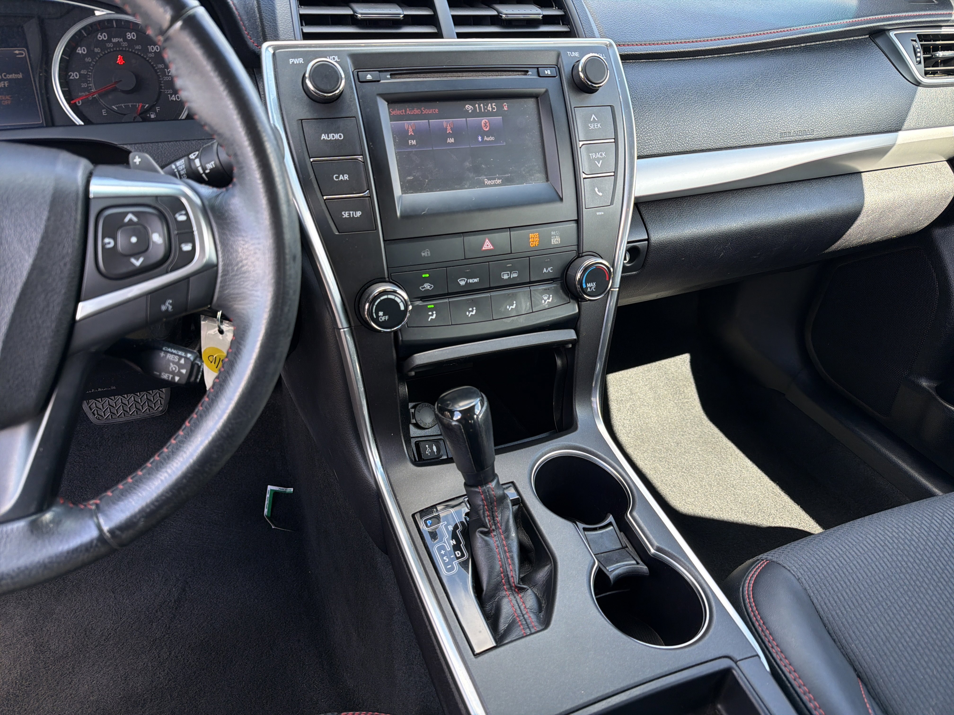 Used 2017 Toyota Camry SE image 42