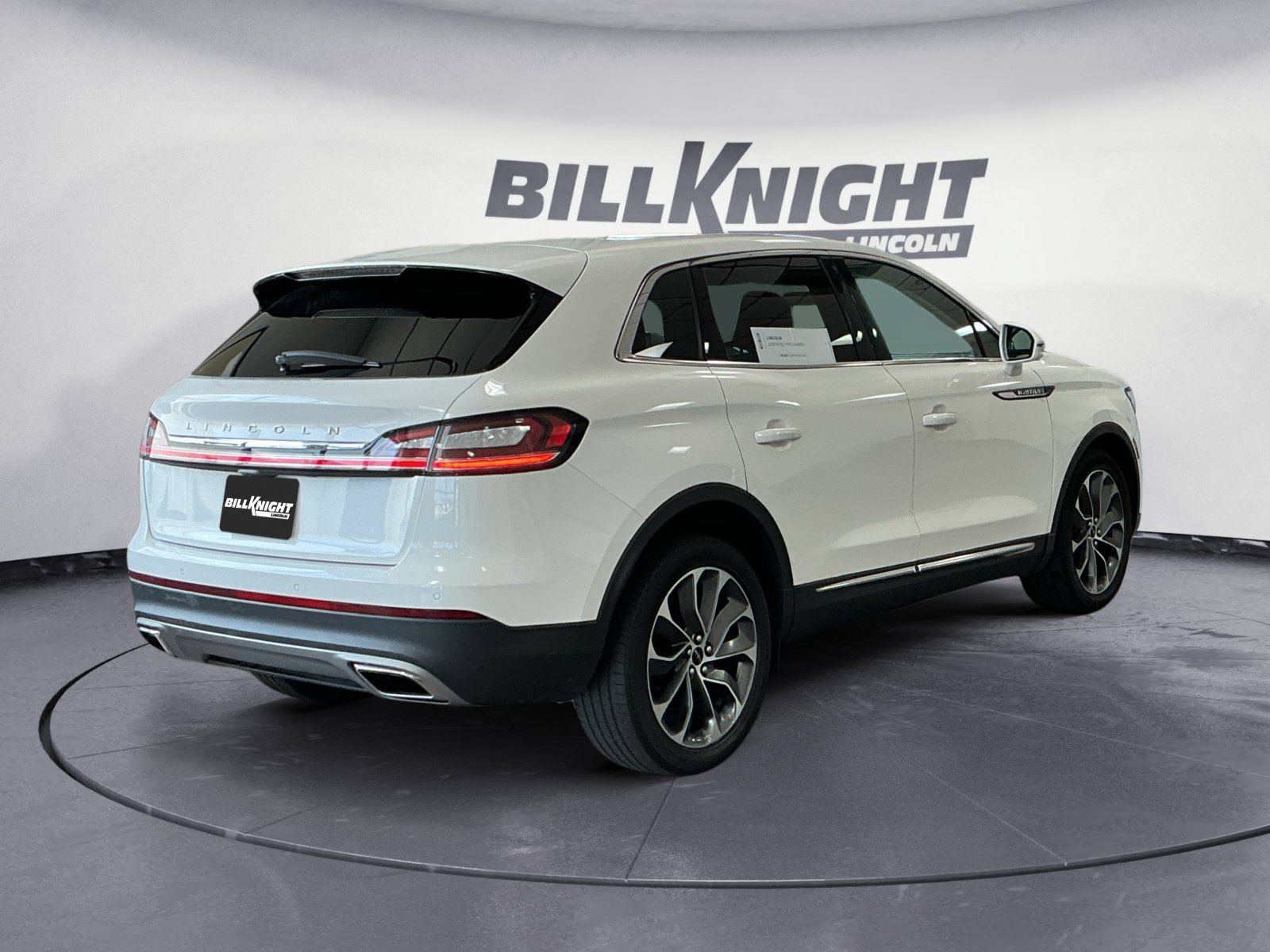 Certified 2023 Lincoln Nautilus Reserve AWD/4WD image 5