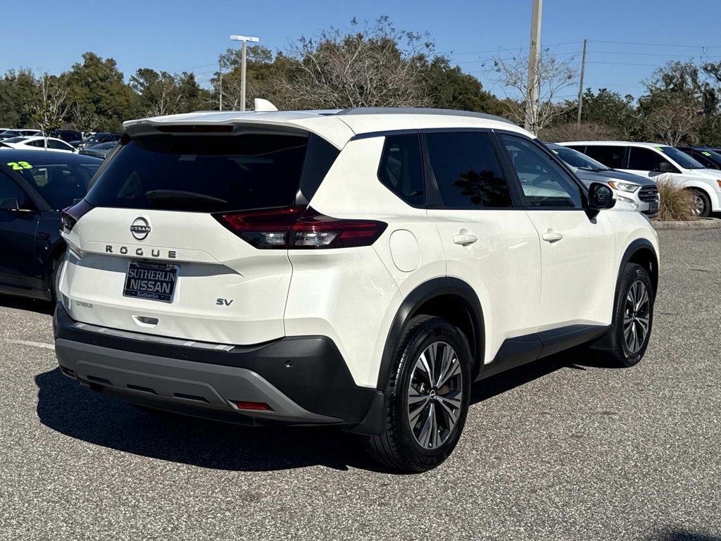 Certified 2022 Nissan Rogue SV w/ SV Premium Package image 4