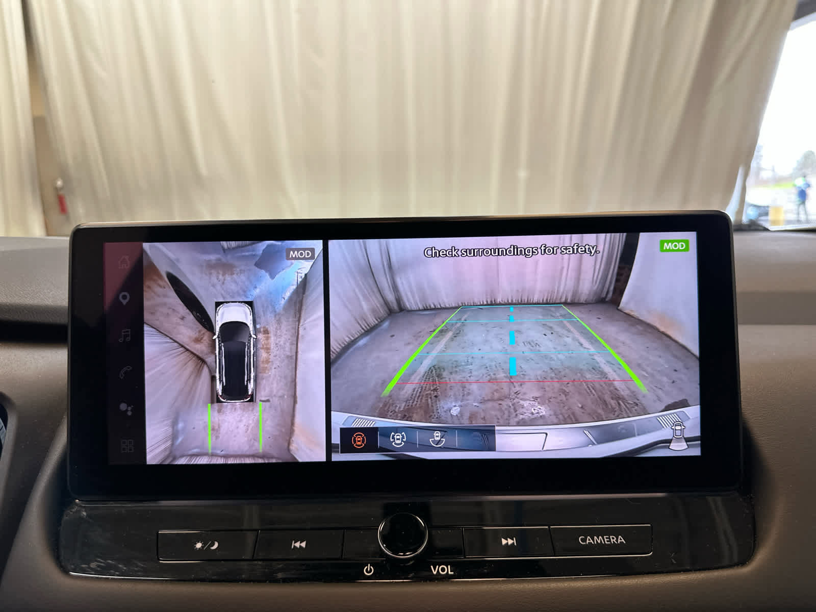 Certified 2025 Nissan Rogue Platinum image 30