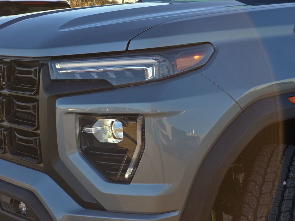New 2026 GMC Canyon Elevation w/ Convenience Package RWD image 27