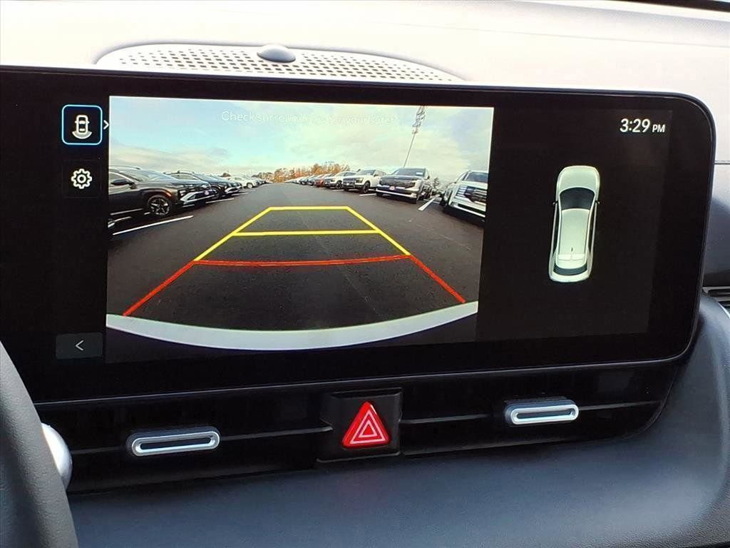 New 2025 Hyundai Ioniq 5 SE image 7