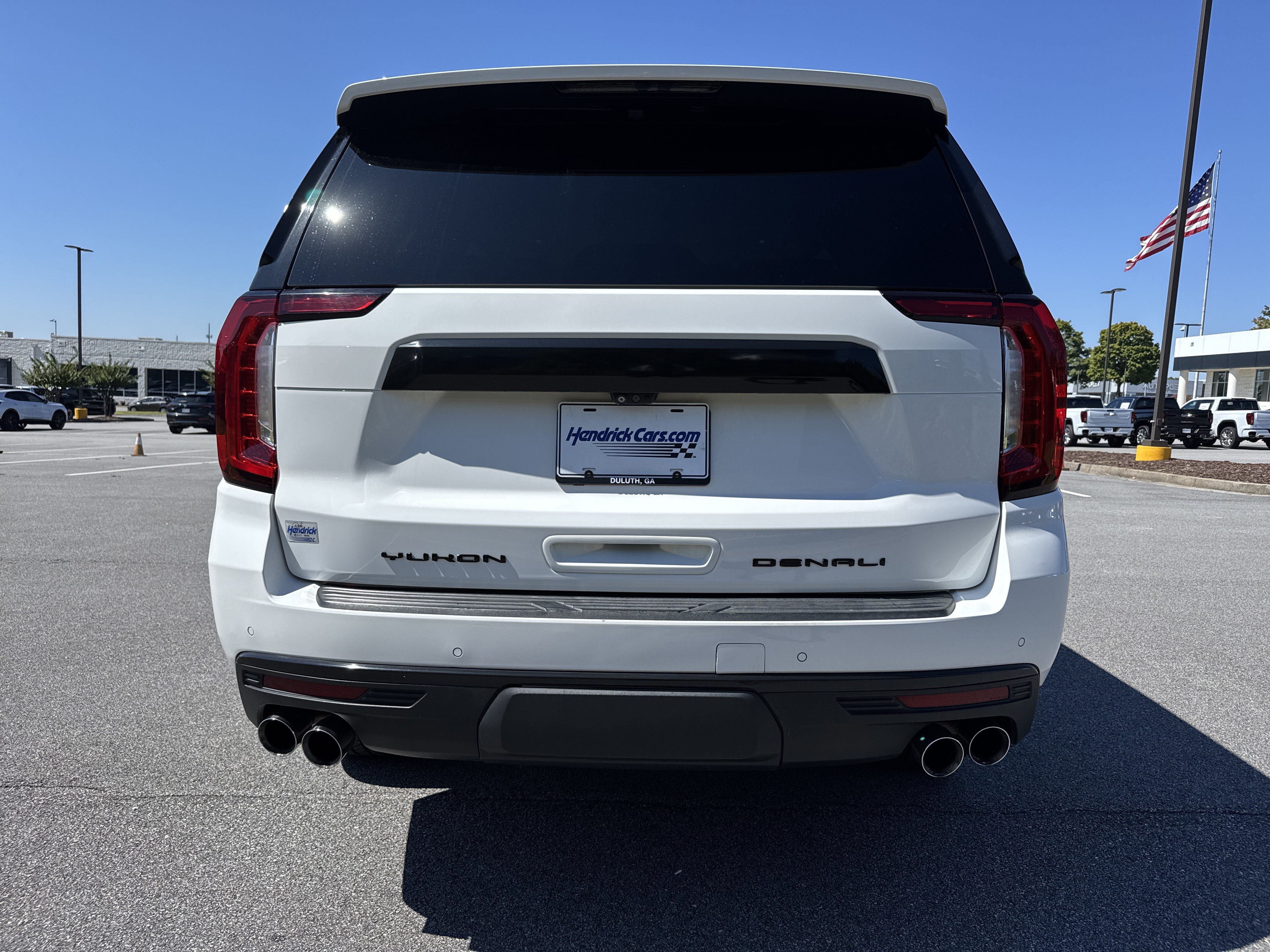 Used 2021 GMC Yukon Denali w/ Denali Premium Package AWD/4WD image 9