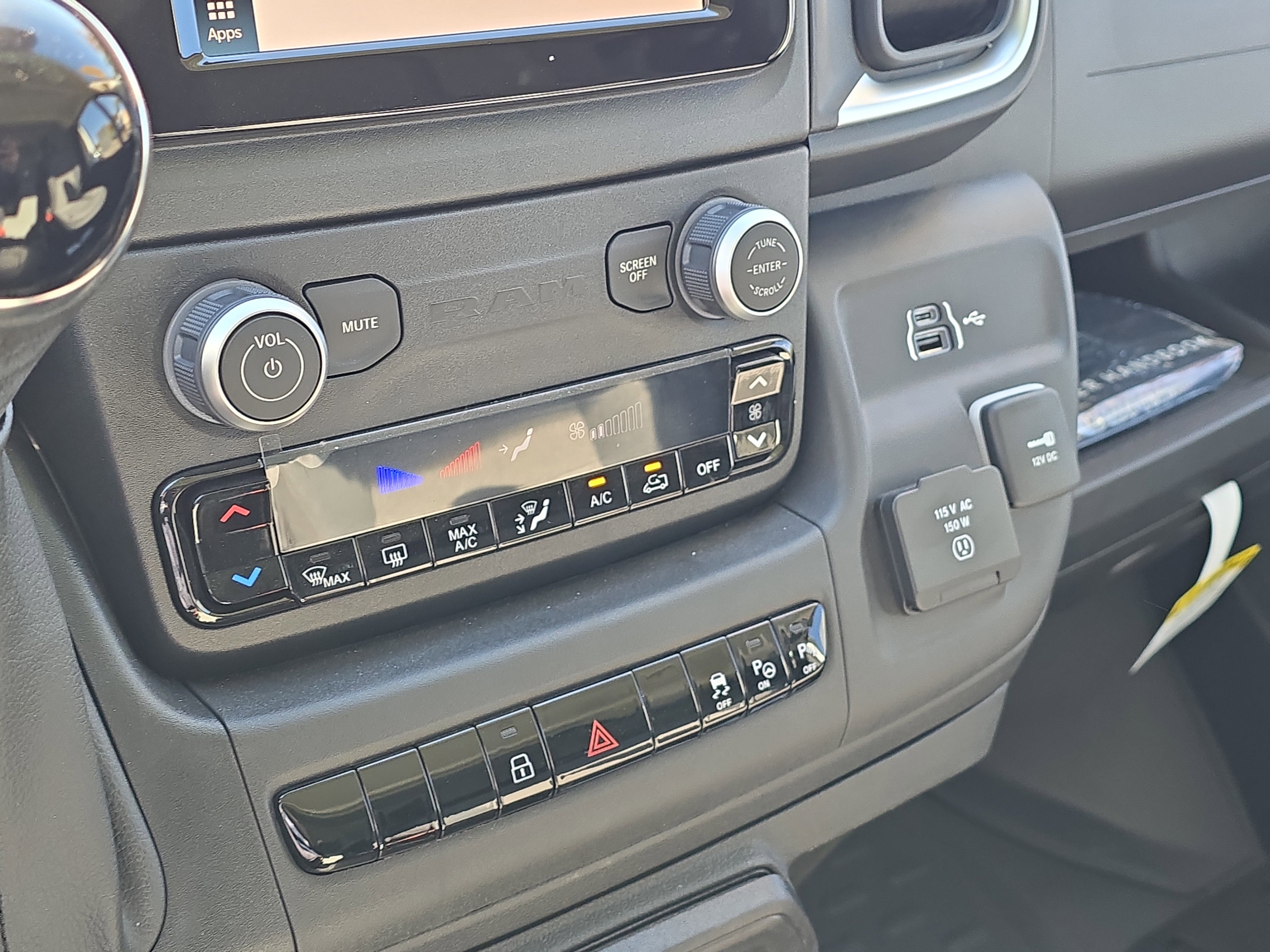 Used 2025 RAM ProMaster 2500 w/ Quick Order Package 22G SLT image 23