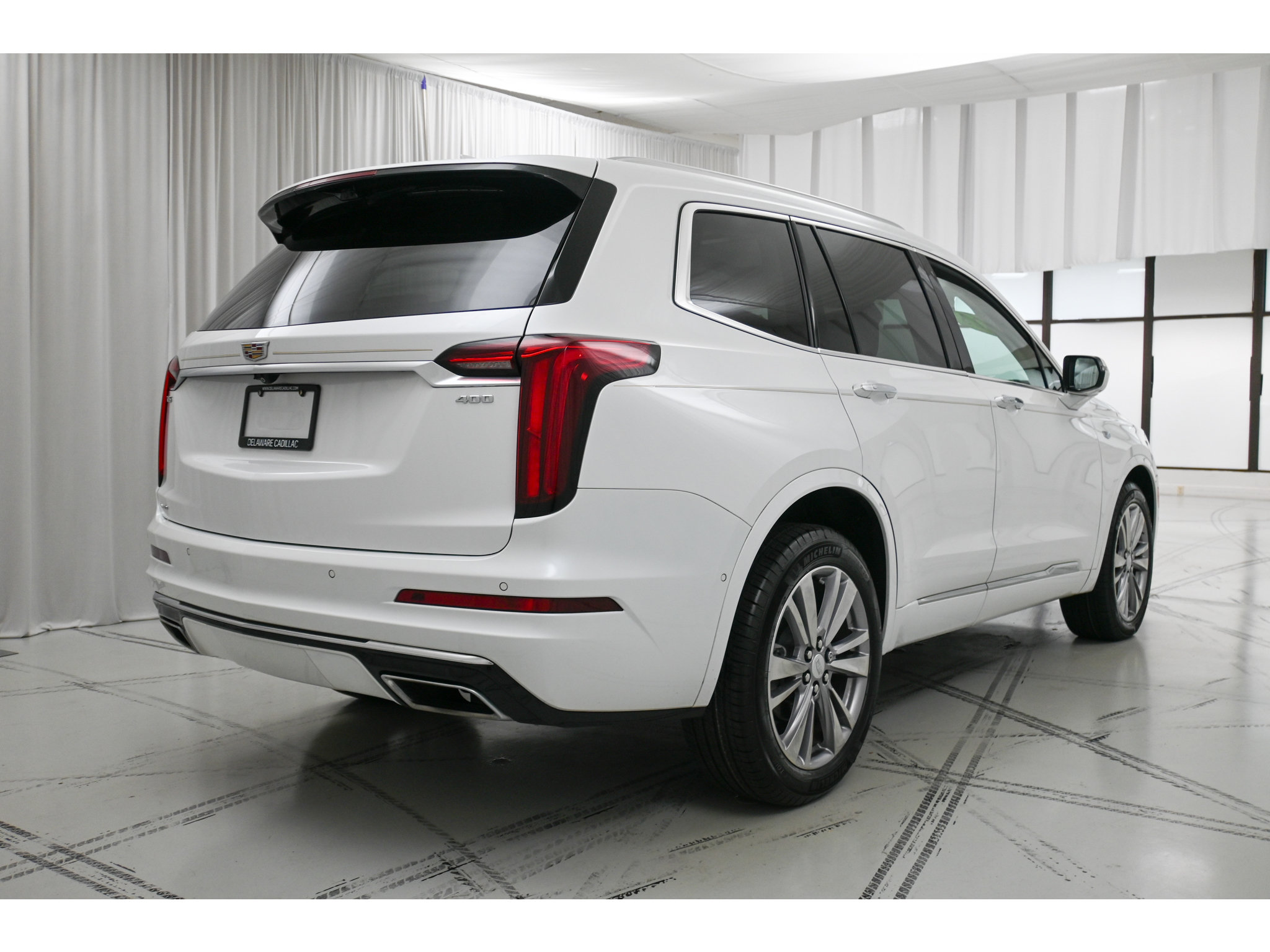 Certified 2023 Cadillac XT6 Premium Luxury w/ Technology Package AWD/4WD image 7