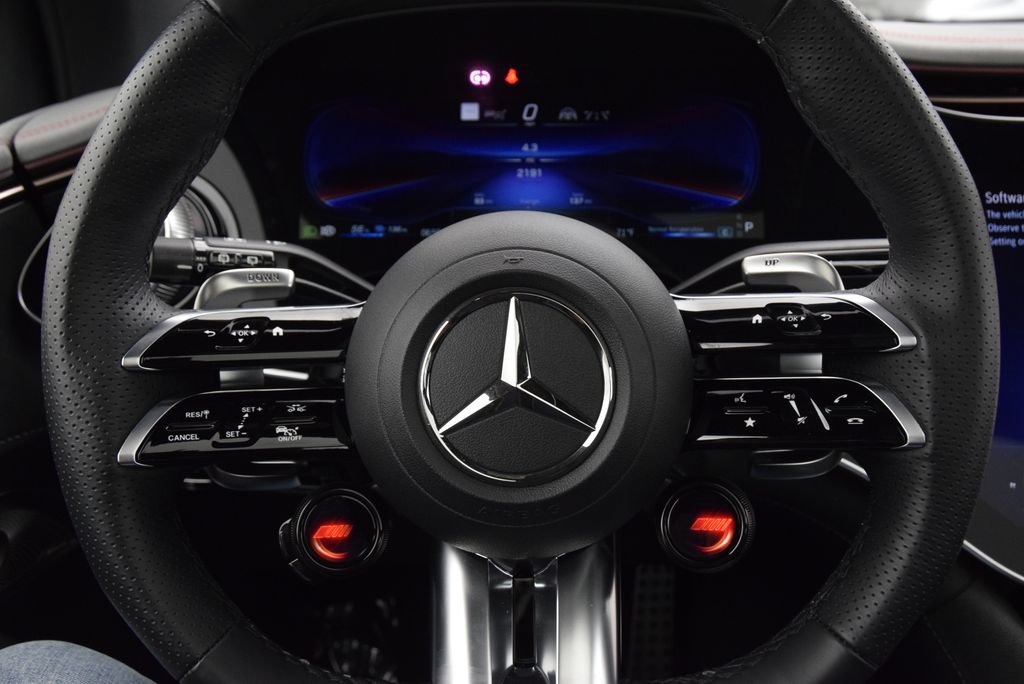 Used 2026 Mercedes-Benz EQE AMG 4MATIC SUV image 23