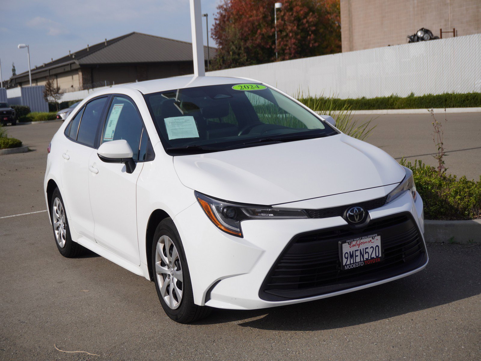 Used 2024 Toyota Corolla LE image 1