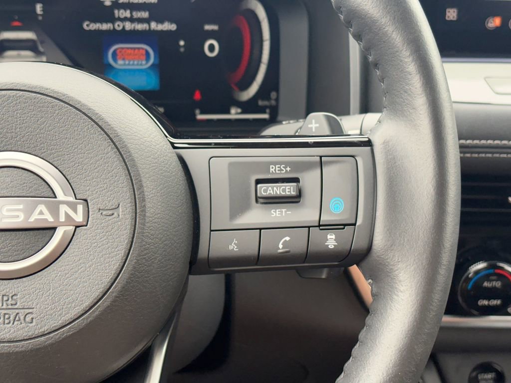 Used 2024 Nissan Rogue Platinum w/ Platinum Premium Package FWD image 13
