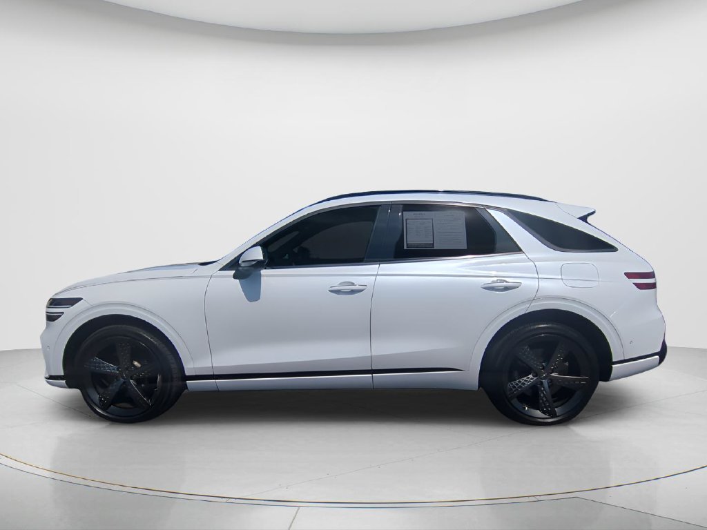 Used 2023 Genesis GV70 2.5T w/ Sport Prestige Package AWD/4WD image 8