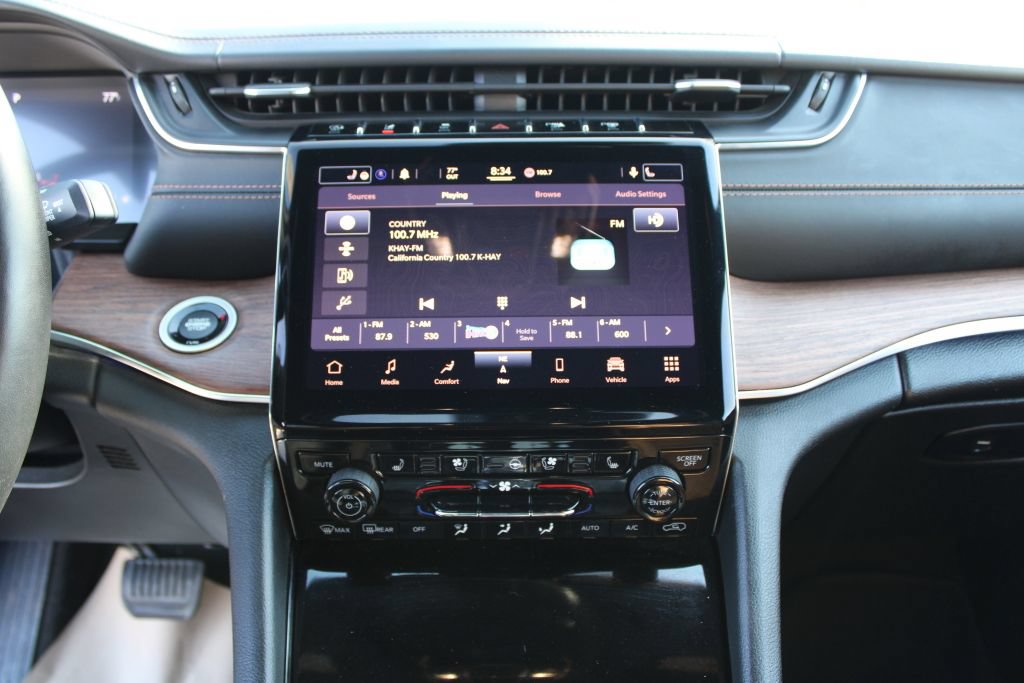 Used 2021 Jeep Grand Cherokee L Summit w/ Advanced Protech Group IV AWD/4WD image 30