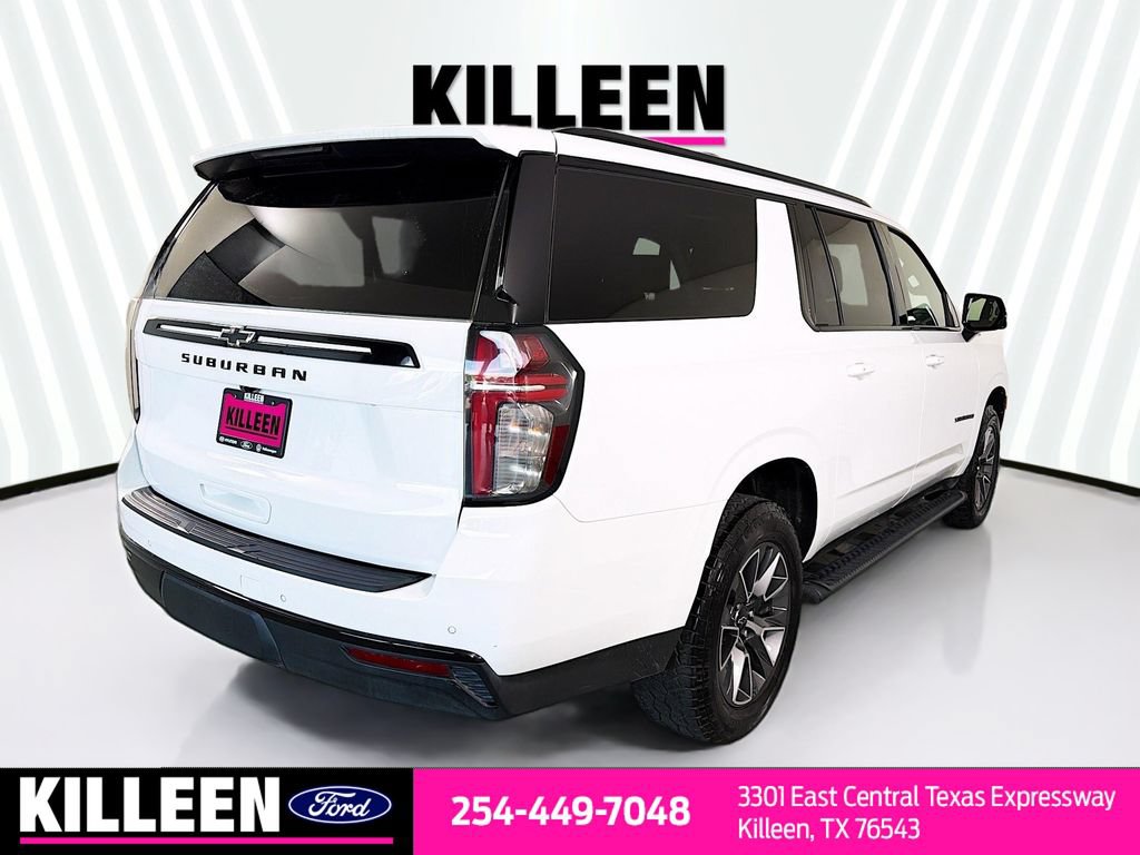 Used 2023 Chevrolet Suburban Z71 w/ Luxury Package AWD/4WD image 8