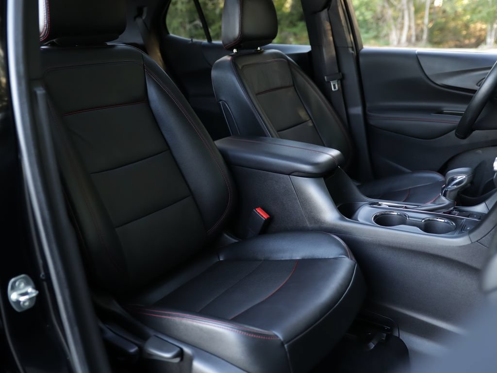 Used 2023 Chevrolet Equinox RS w/ RS Leather Package AWD/4WD image 31