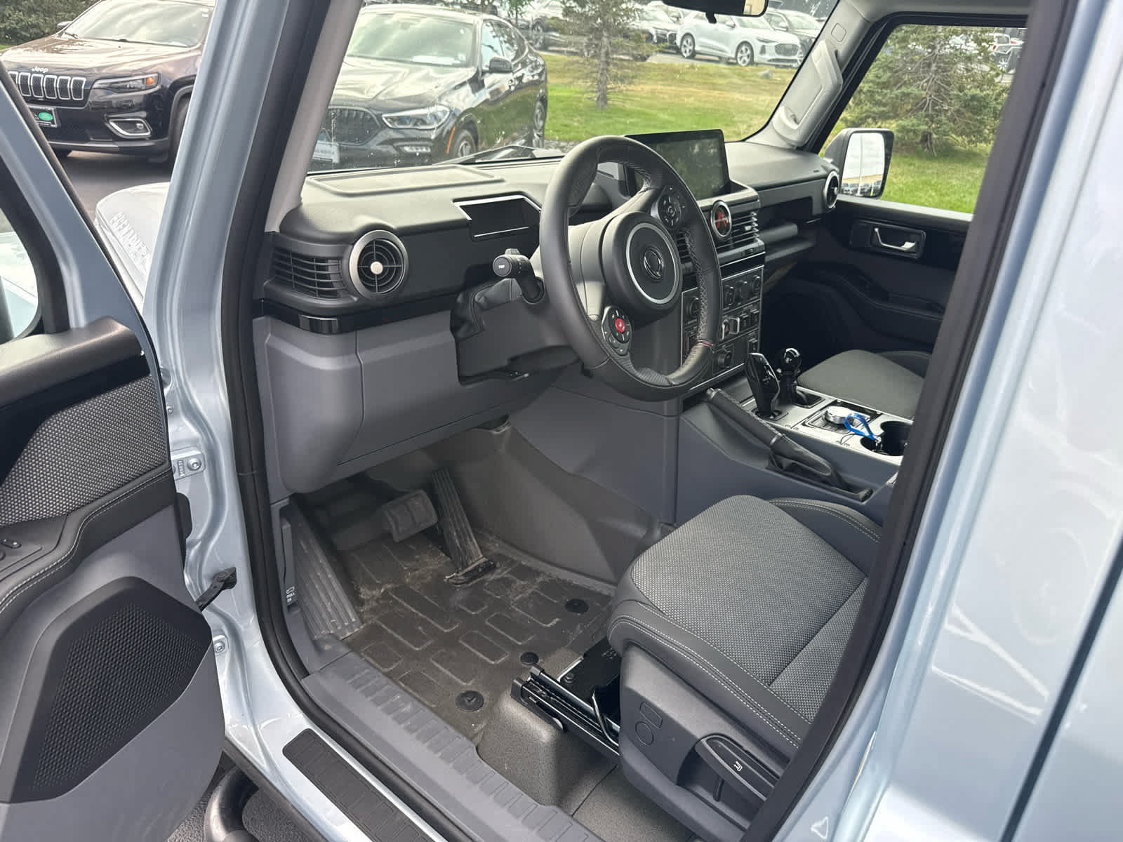 Used 2025 INEOS Grenadier Station Wagon AWD/4WD image 28