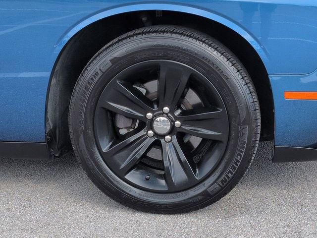 Used 2020 Dodge Challenger SXT w/ Driver Convenience Group image 11