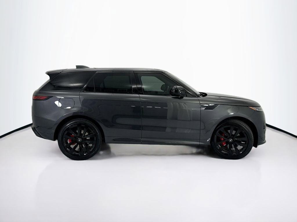 Used 2024 Land Rover Range Rover Sport Dynamic SE image 4