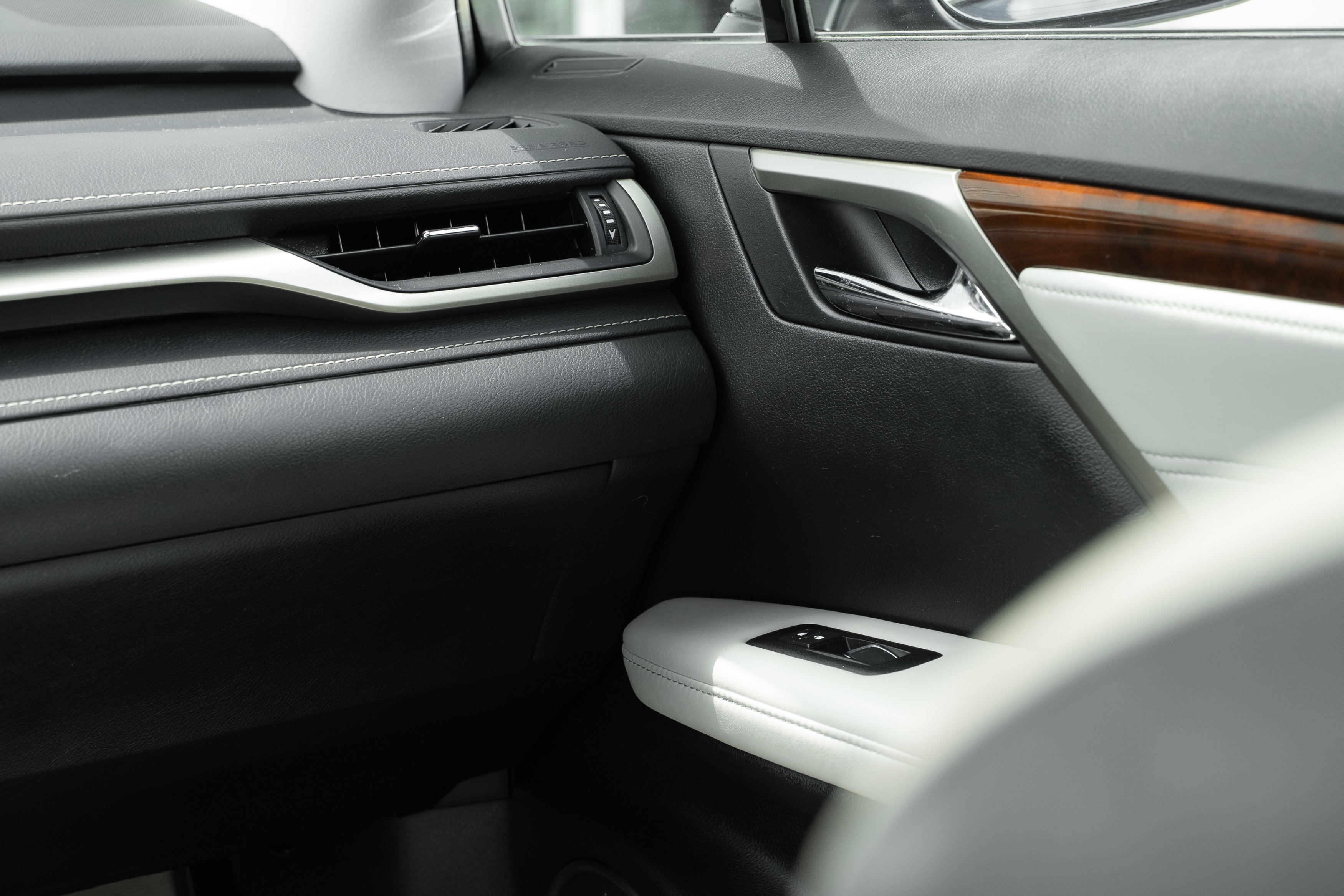 Used 2017 Lexus RX 350 AWD w/ Premium Package image 18
