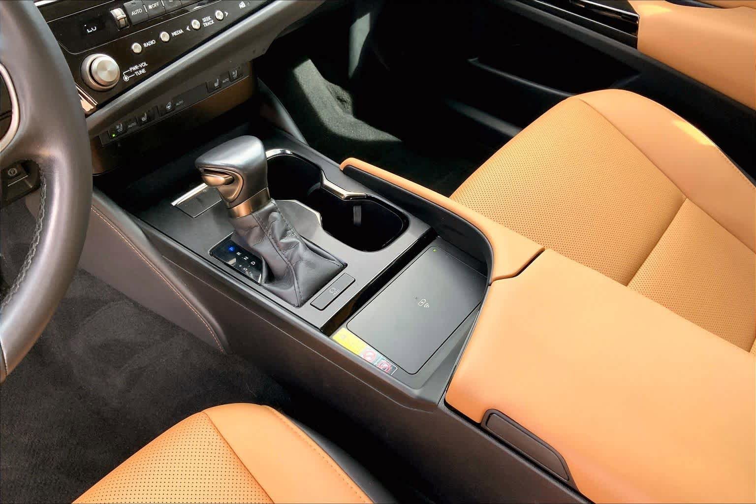 Used 2024 Lexus ES 350 w/ Premium Package FWD image 15