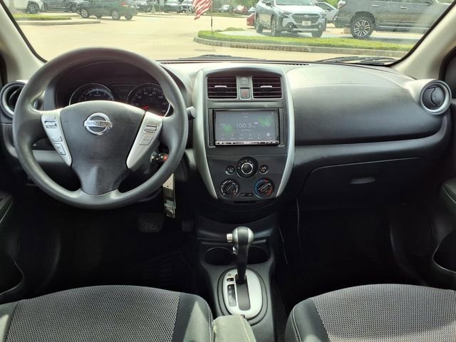 Used 2016 Nissan Versa SV FWD image 5