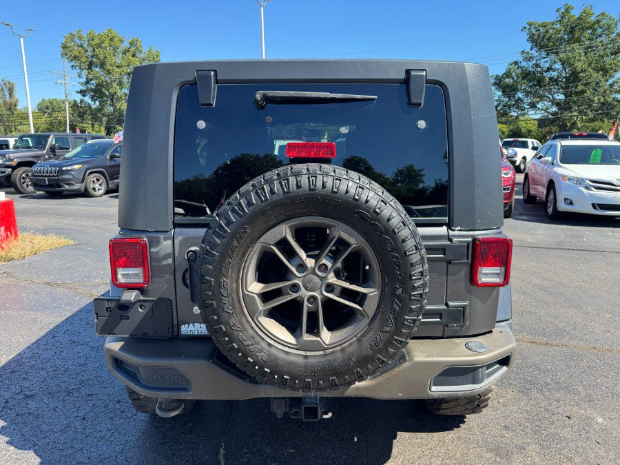 Used 2017 Jeep Wrangler Unlimited Sahara AWD/4WD image 4