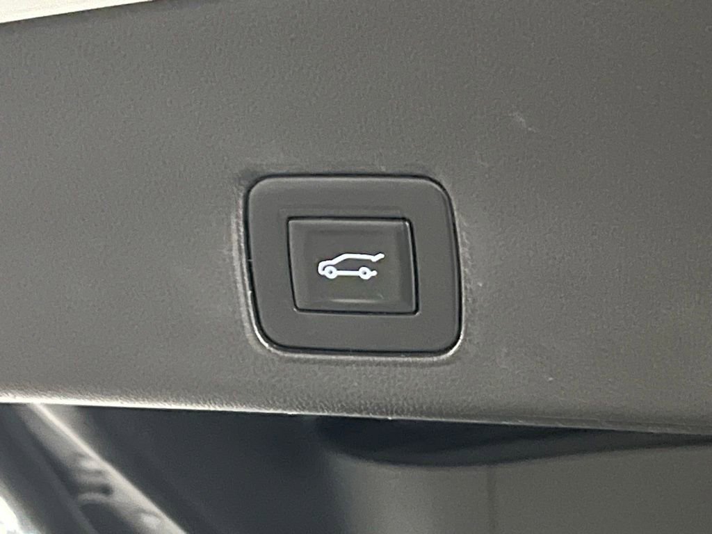 Used 2021 Chevrolet TrailBlazer ACTIV w/ Sun and Liftgate Package AWD/4WD image 36