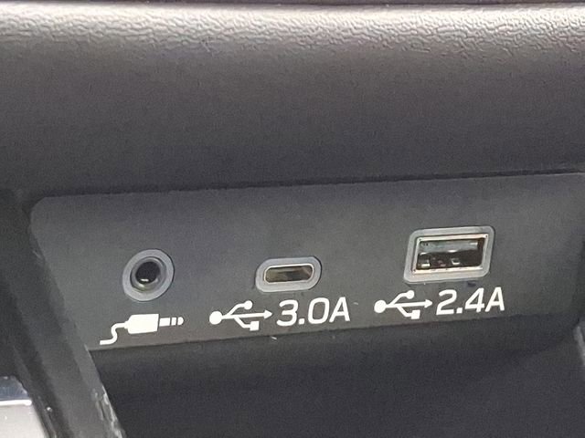 Certified 2025 Subaru Outback Premium image 28