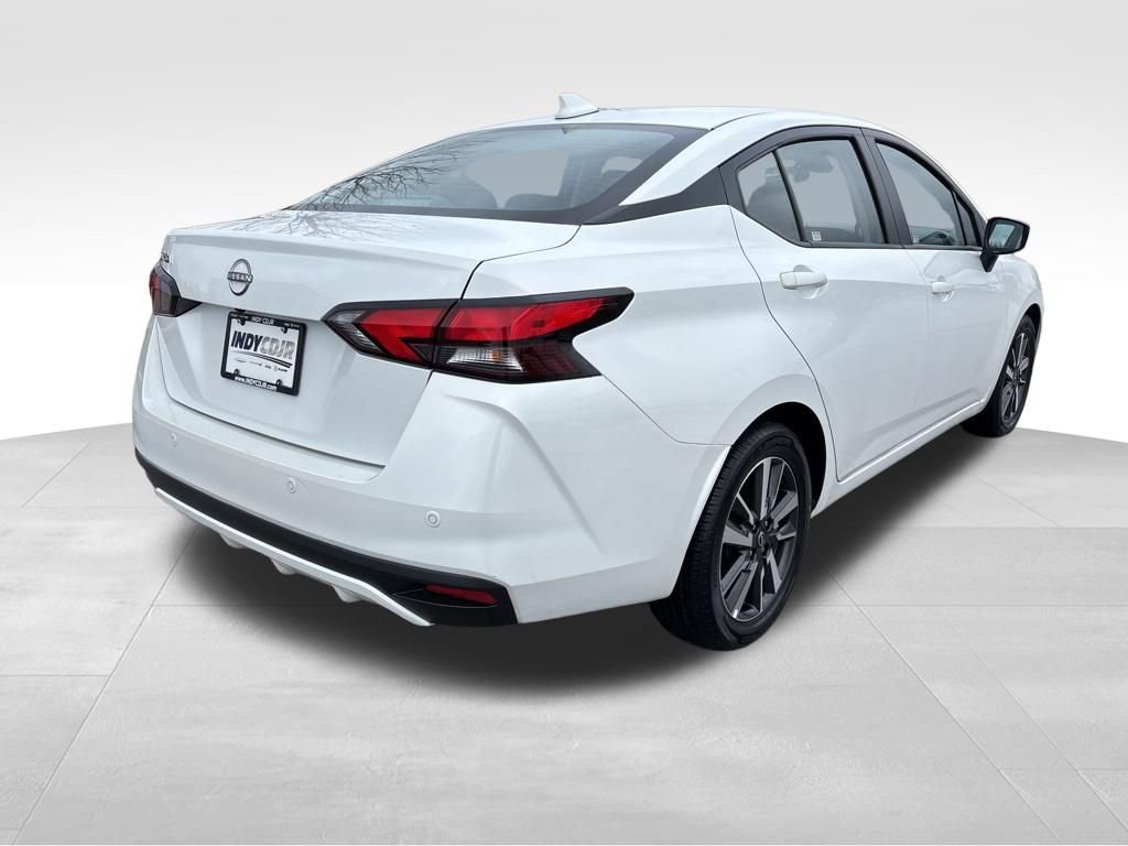 Used 2025 Nissan Versa SV image 4