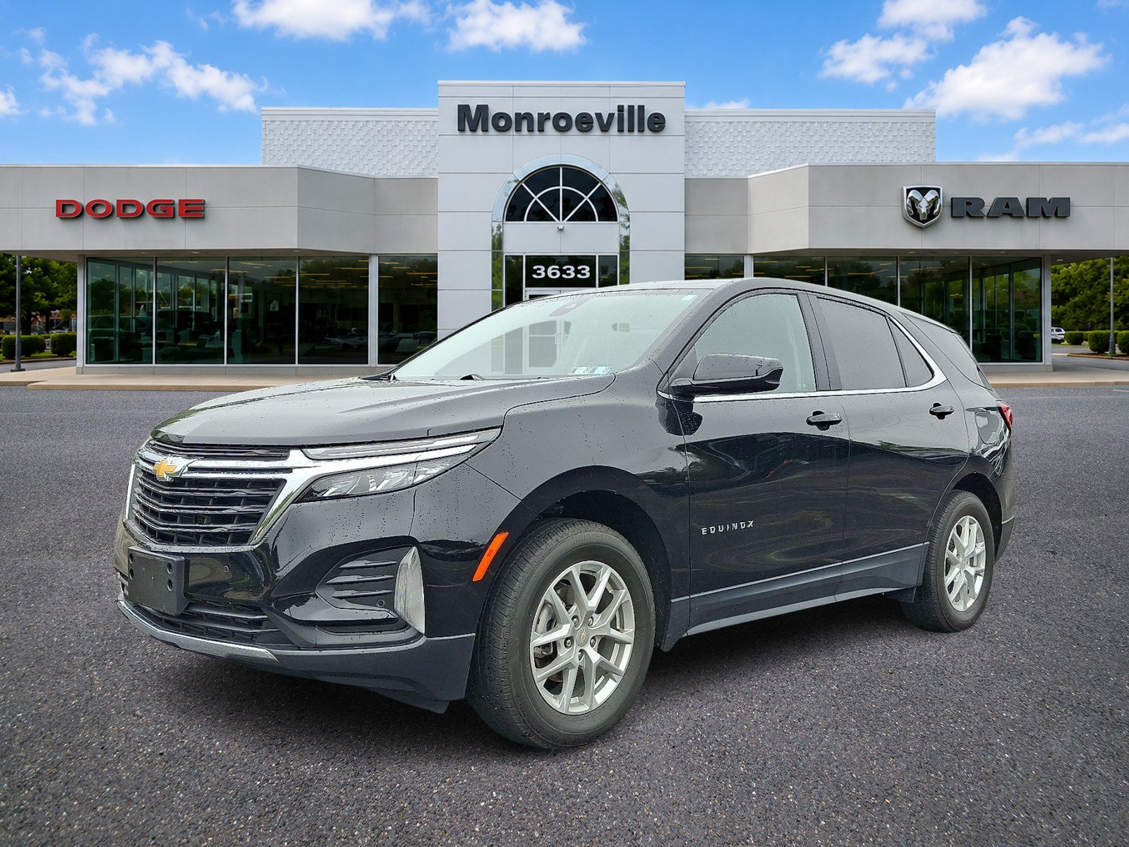 Used 2024 Chevrolet Equinox LT w/ LPO, Floor Liner Package