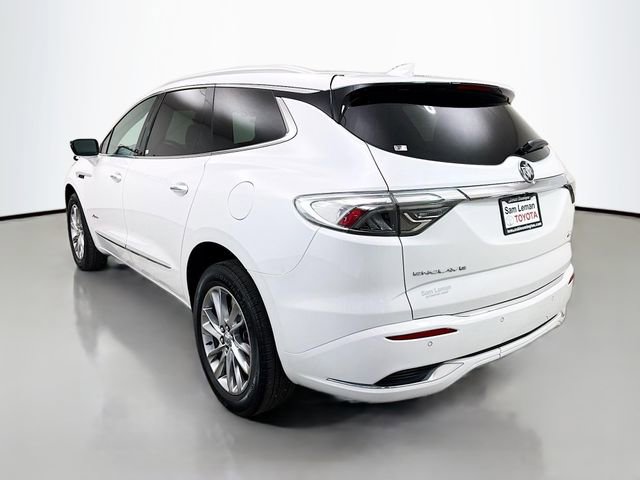 Used 2023 Buick Enclave Avenir image 5