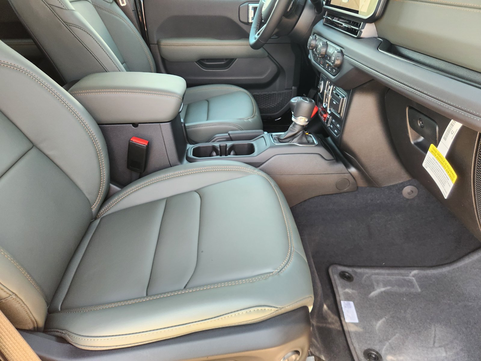New 2026 Jeep Gladiator Mojave AWD/4WD image 13