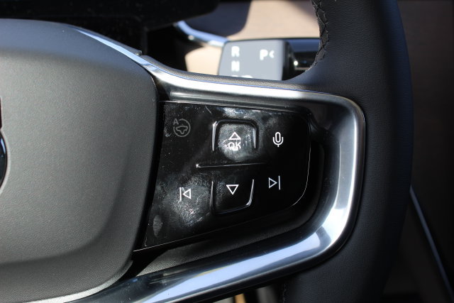 New 2026 Volvo EX90 Ultra AWD/4WD image 14