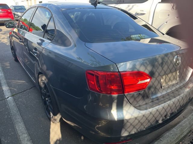 Used 2012 Volkswagen Jetta SEL FWD image 4