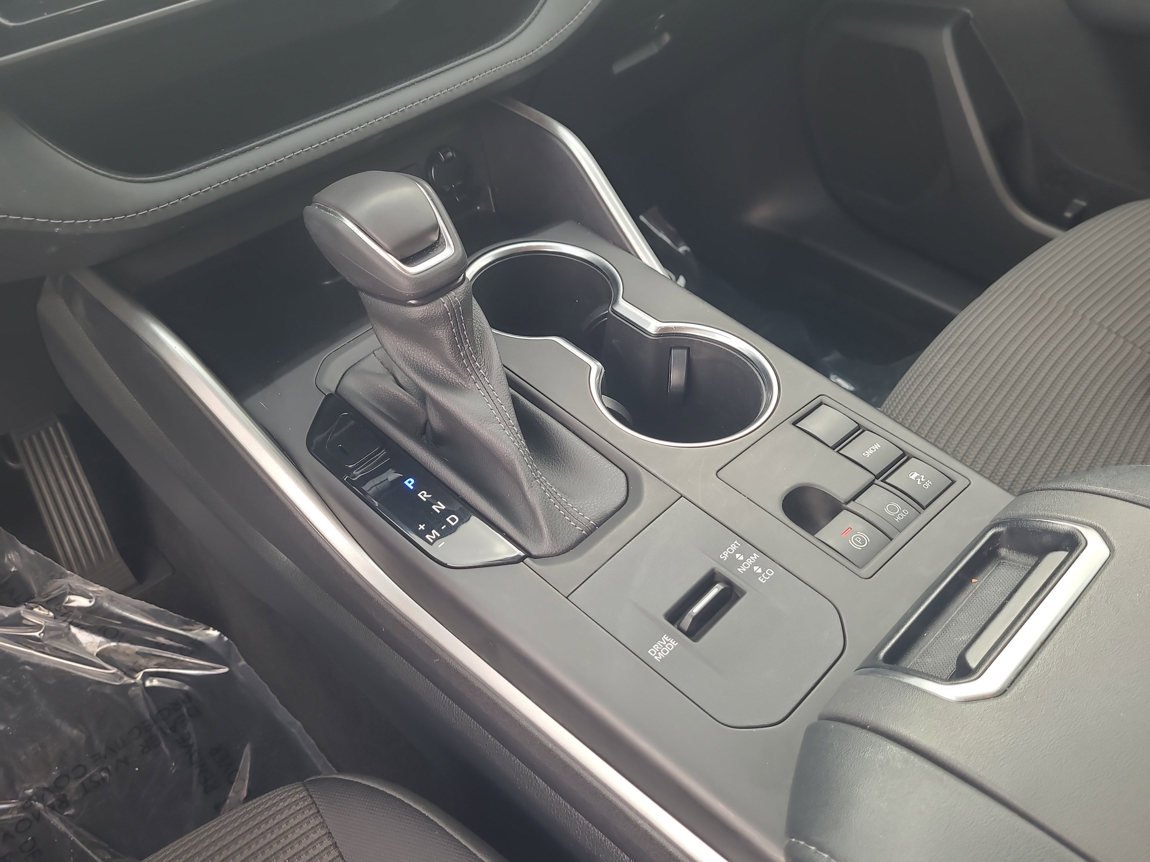 Used 2023 Toyota Highlander LE image 26