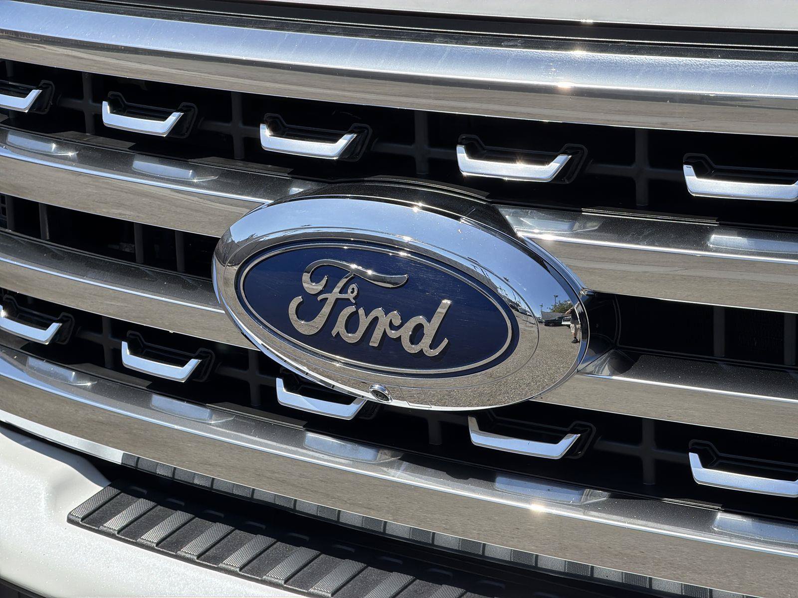 Used 2023 Ford F350 Platinum AWD/4WD image 31