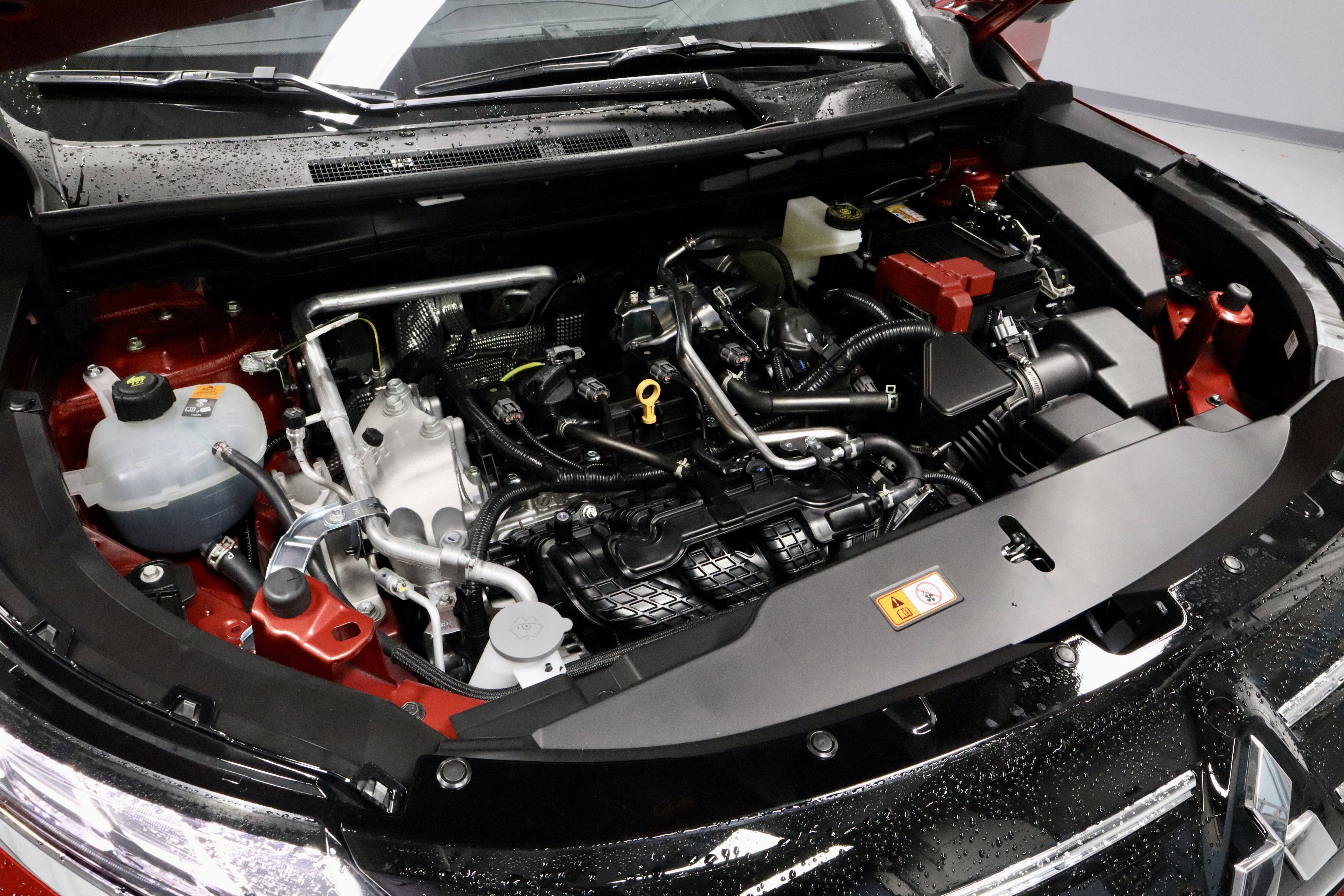 New 2025 Mitsubishi Outlander SE image 28