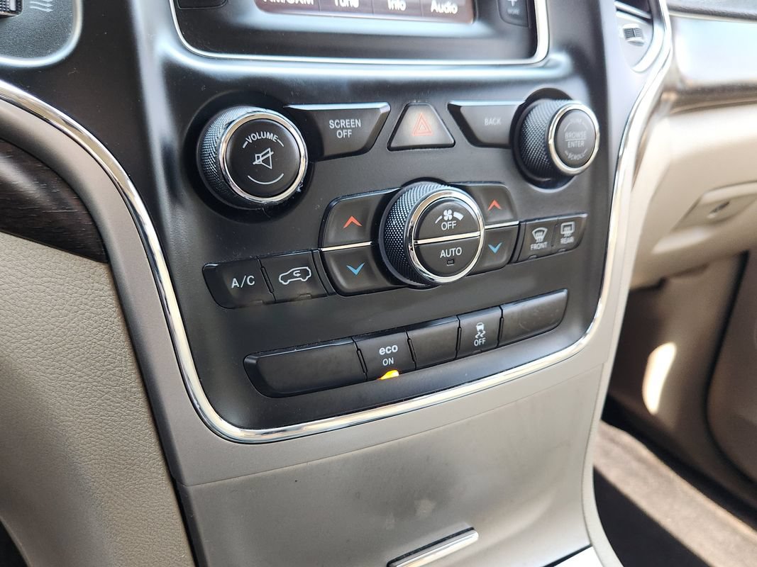 Used 2014 Jeep Grand Cherokee Laredo w/ Quick Order Package 23E AWD/4WD image 21