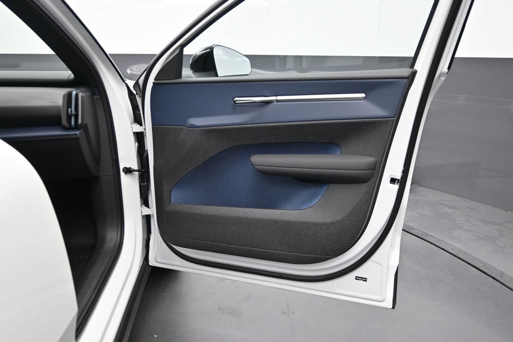 New 2026 Volvo EX30 Plus w/ Protection Package Premier AWD/4WD image 18