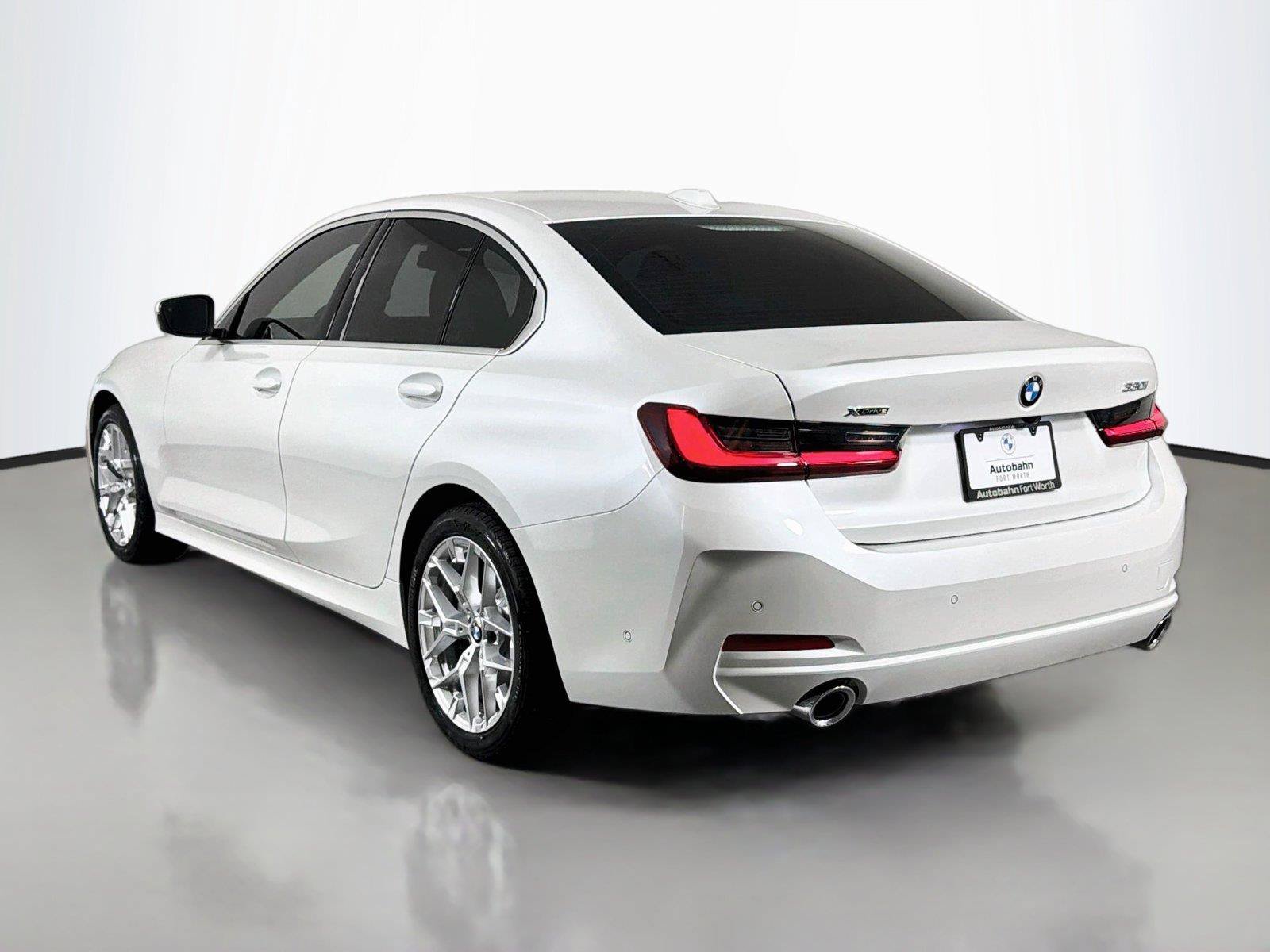 New 2026 BMW 330i xDrive Sedan w/ Premium Package AWD/4WD image 6