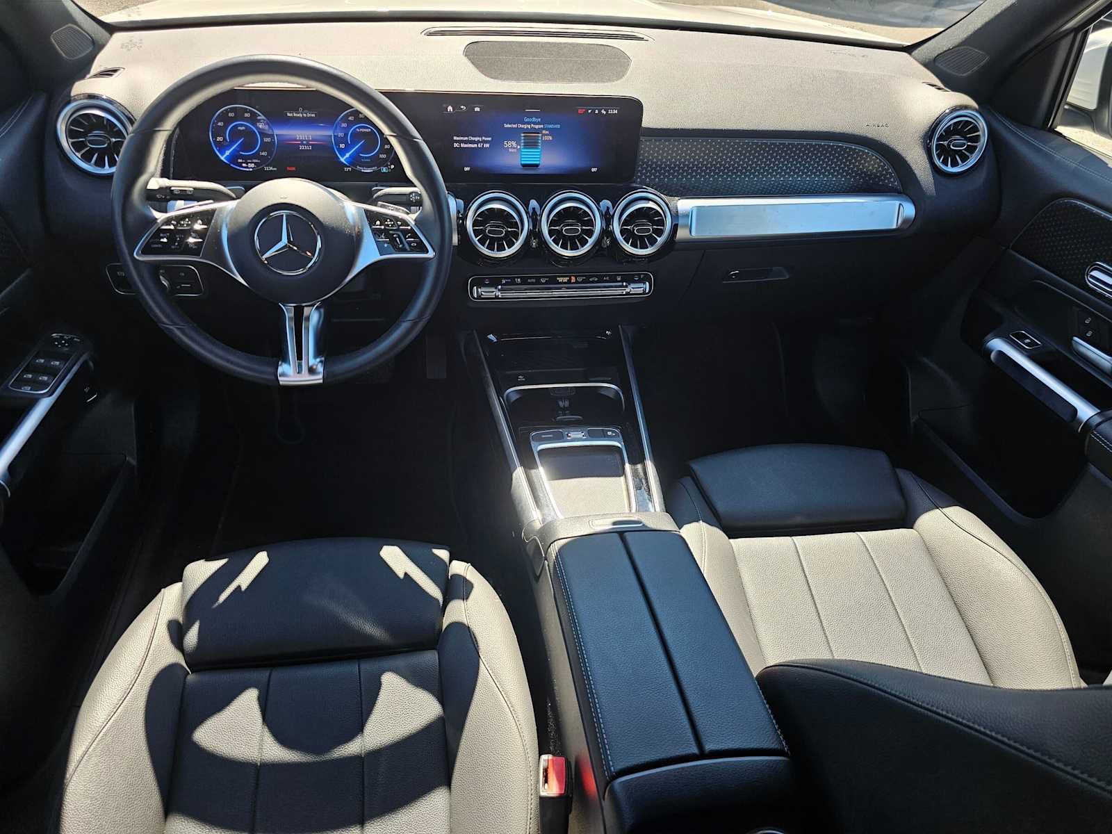 Used 2024 Mercedes-Benz EQB 250+ image 19