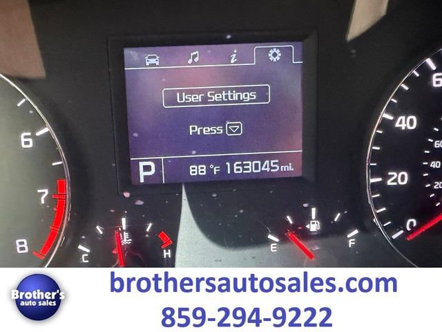 Used 2016 Kia Cadenza Premium FWD image 21
