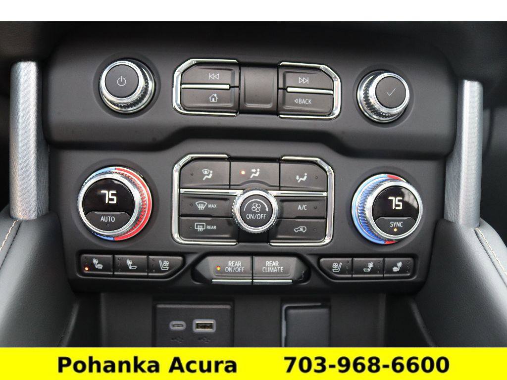 Used 2024 GMC Yukon SLT w/ SLT Premium Package image 15