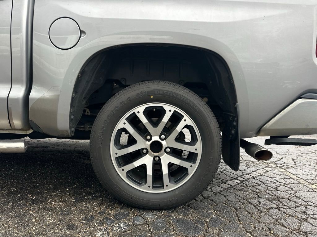 Used 2017 Toyota Tundra SR5 image 11