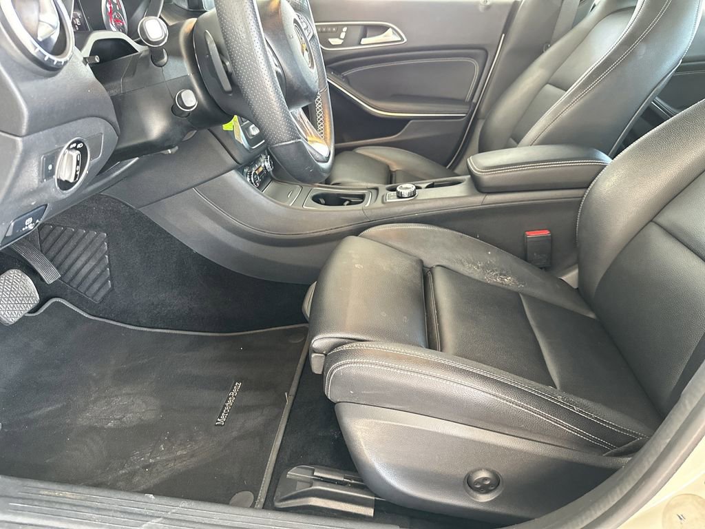 Used 2017 Mercedes-Benz CLA 250 image 13