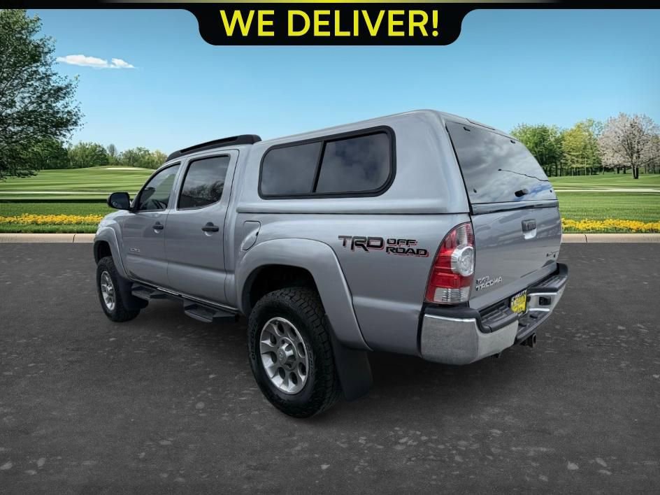 Used 2015 Toyota Tacoma PreRunner w/ TRD Off-Road Package RWD image 3