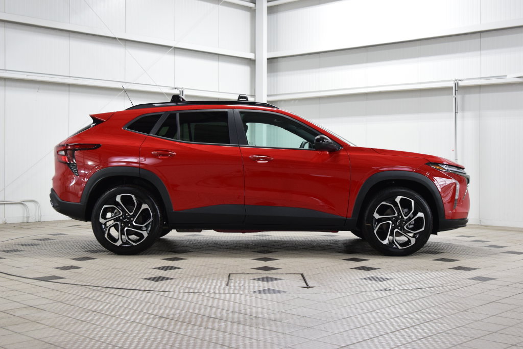 New 2026 Chevrolet Trax RS w/ Sunroof Package FWD image 9