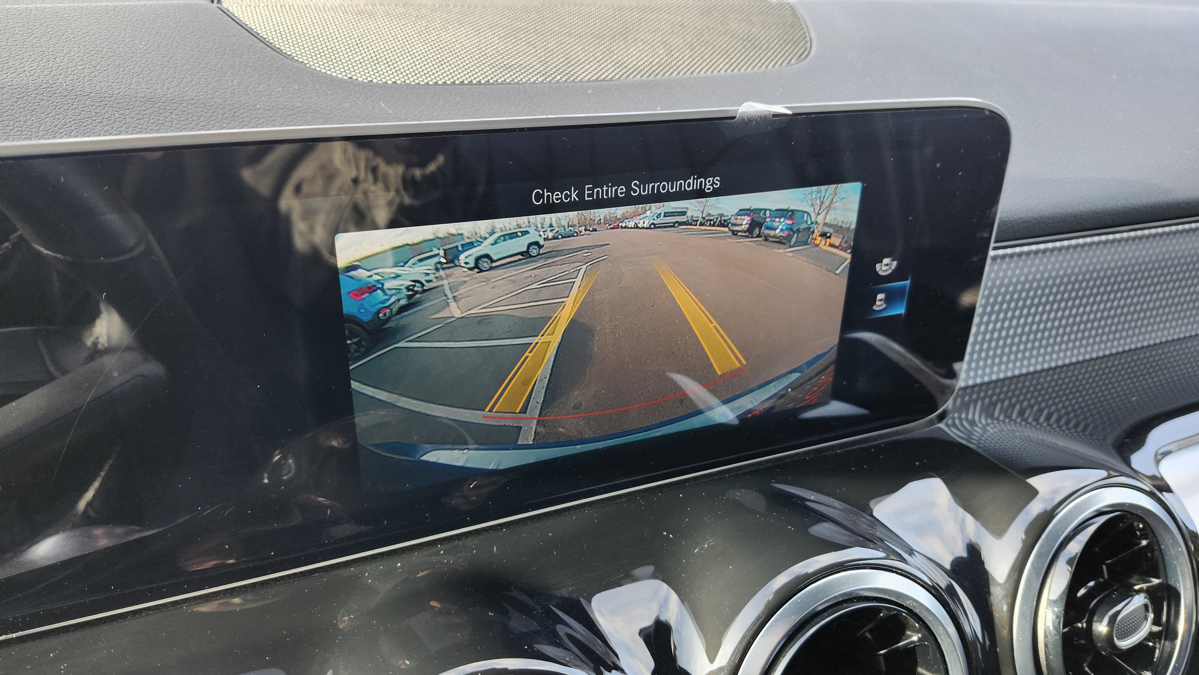 Used 2021 Mercedes-Benz GLB 250 4MATIC image 7