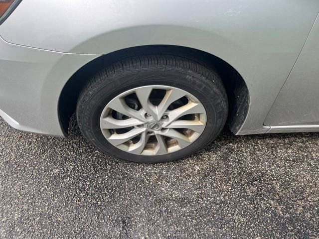 Used 2019 Nissan Sentra SV FWD image 9