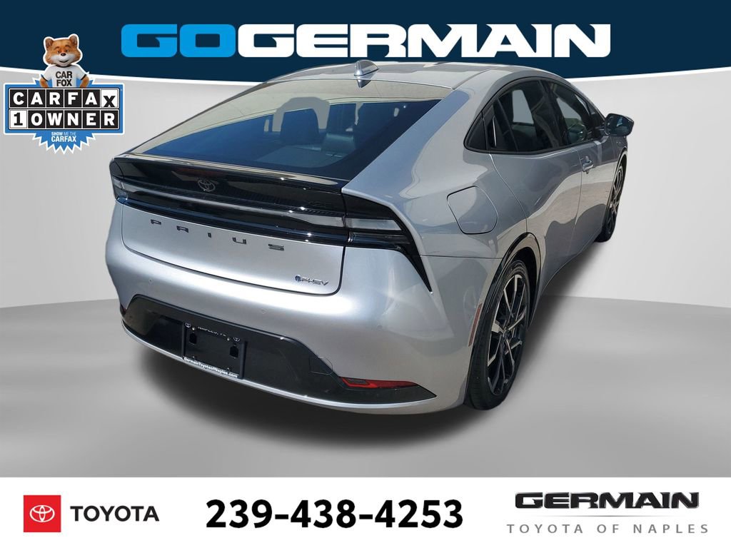 Used 2025 Toyota Prius Plug-In Hybrid image 8