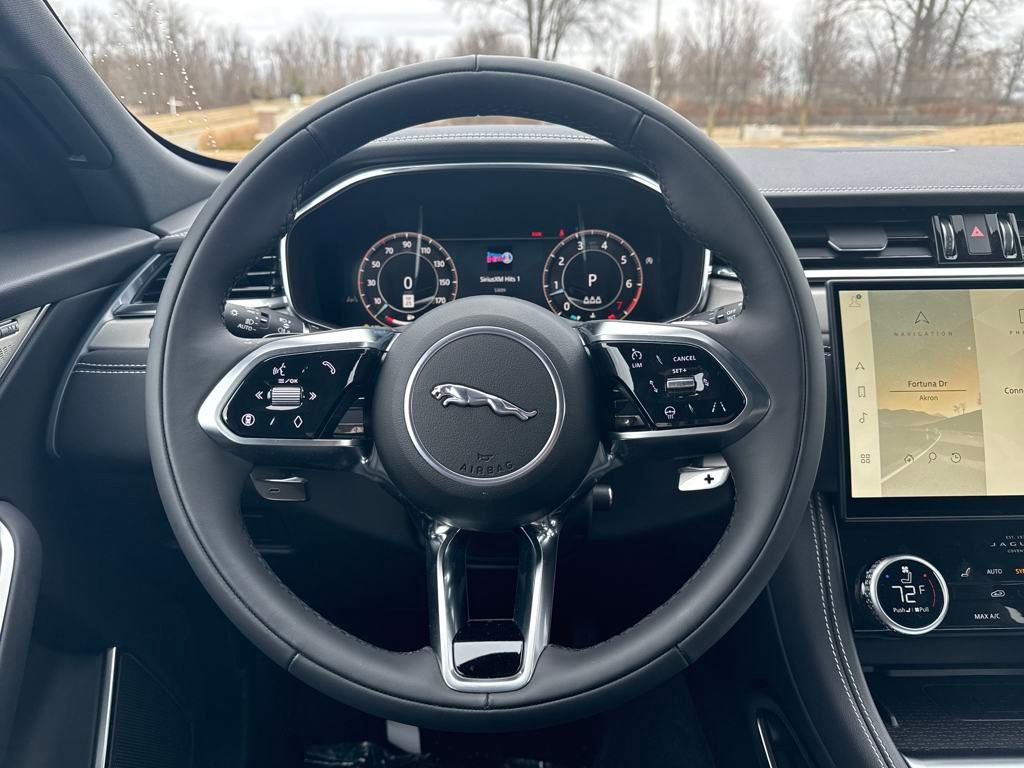 Certified 2026 Jaguar F-PACE R-Dynamic S AWD/4WD image 20